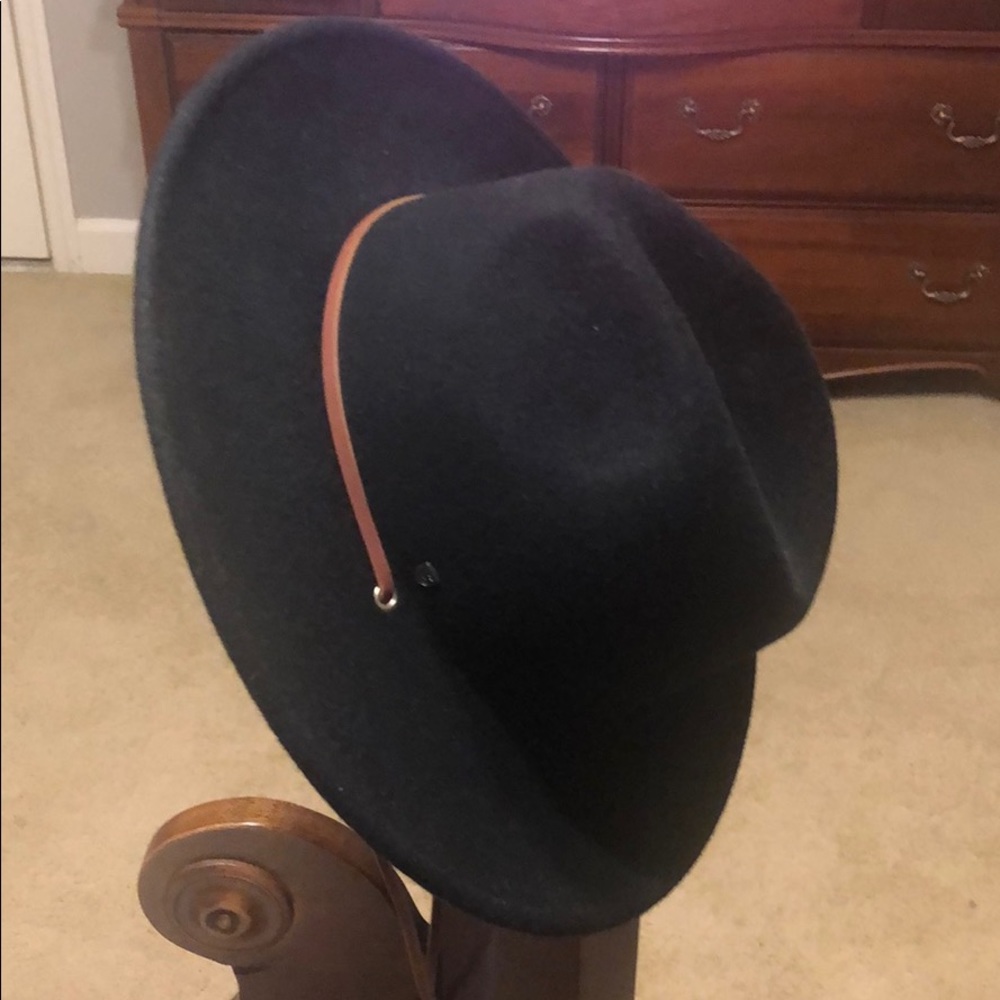 Brixton field hat